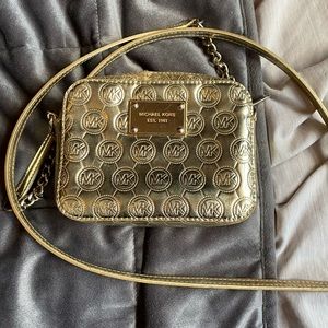 Micheal Kors crossbody